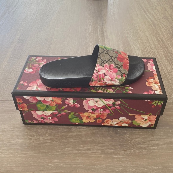 Gucci Other - Kids Gucci slides